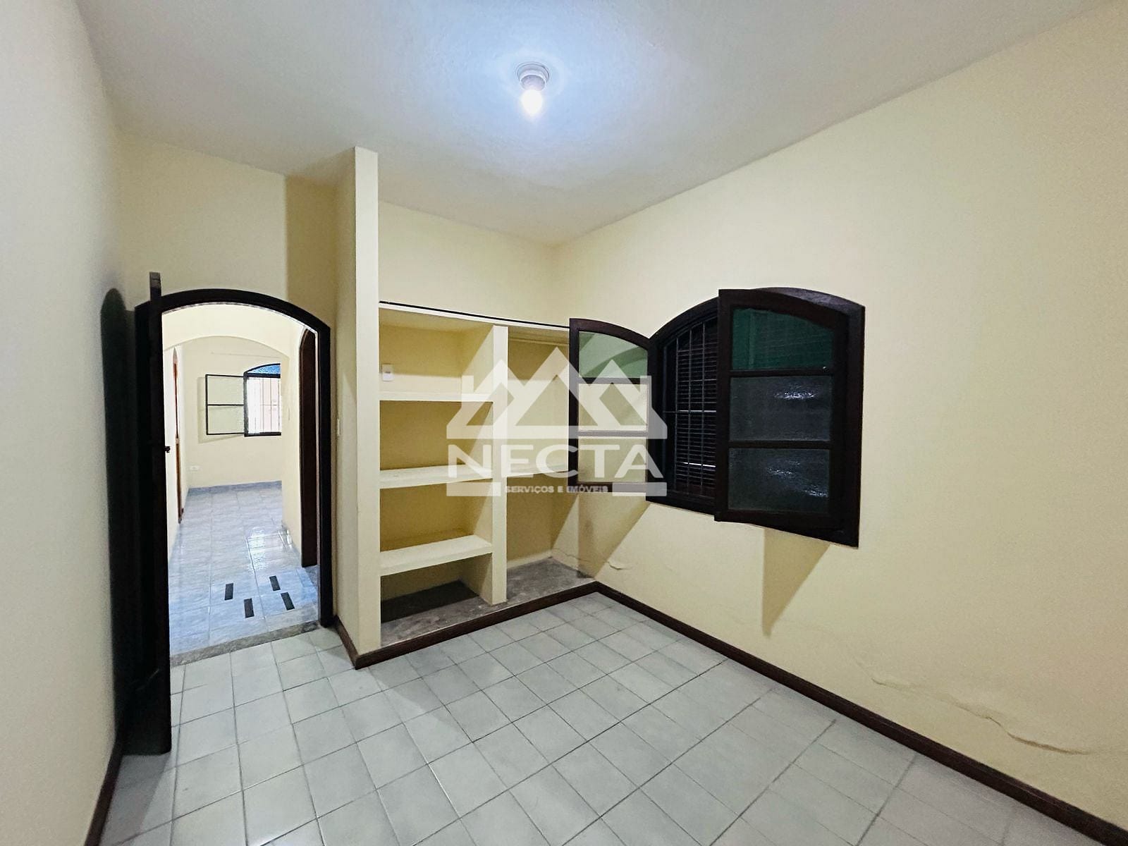 Sobrado à venda e aluguel com 6 quartos, 247m² - Foto 31