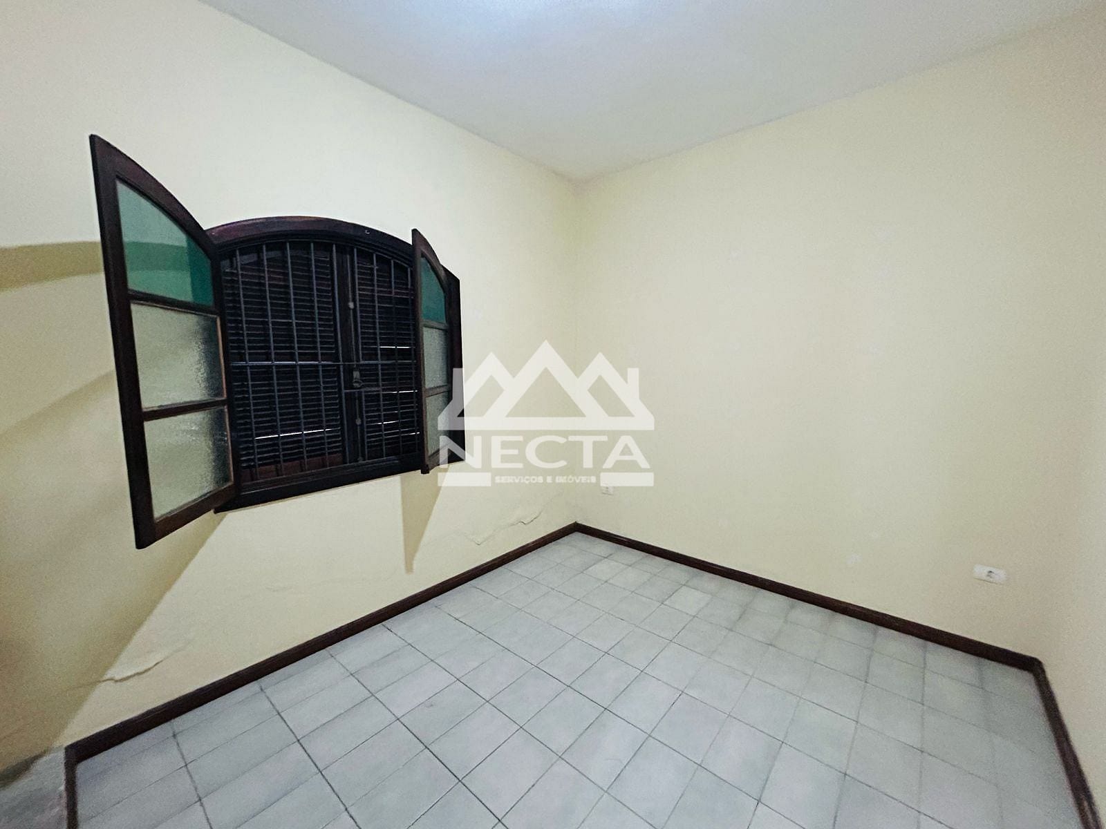Sobrado à venda e aluguel com 6 quartos, 247m² - Foto 32