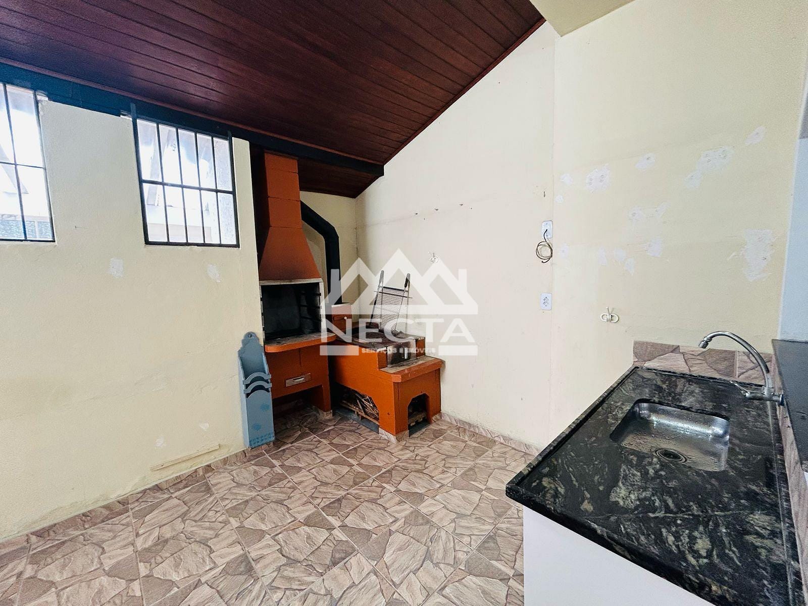 Sobrado à venda e aluguel com 6 quartos, 247m² - Foto 35
