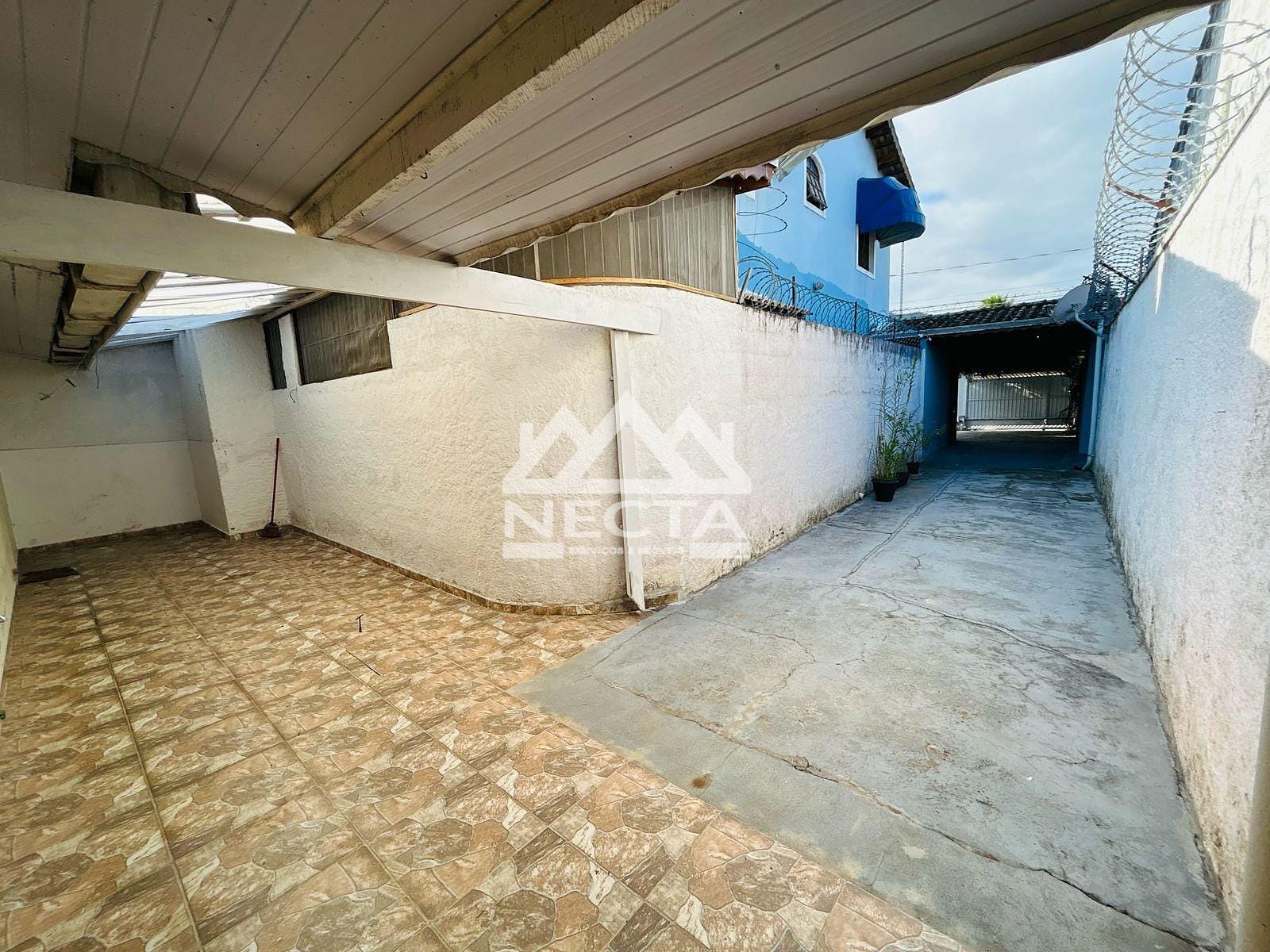 Sobrado à venda e aluguel com 6 quartos, 247m² - Foto 42