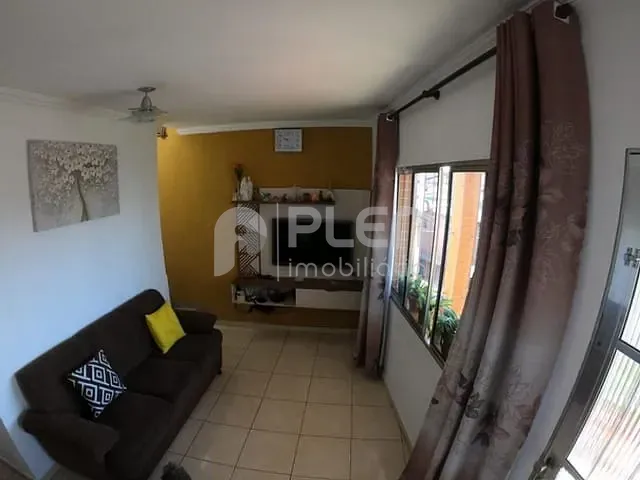 Sobrado 3 quartos e 3 banheiros, para alugar, no bairro Jardim Francisco Mendes em São Paulo