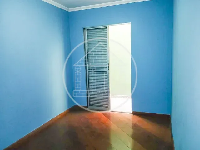 Sobrado com 300m², para alugar, no bairro Jardim Beatriz em São Paulo