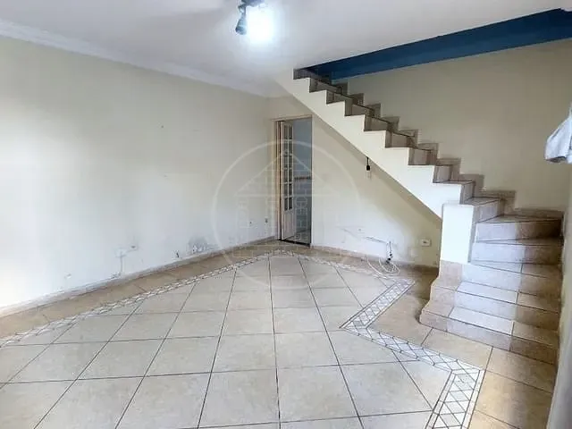 Sobrado com 300m² 3 quartos e 2 banheiros, para alugar, no bairro Jardim Beatriz em São Paulo