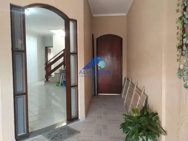 Sobrado com 125m² 3 quartos e 3 banheiros, à venda, no bairro Jardim Satélite em São José Dos Campos