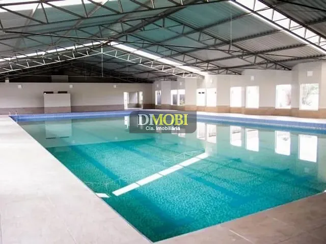 Sobrado com 160m² 4 quartos e 2 banheiros, à venda, no bairro Distrito Industrial em Cachoeirinha