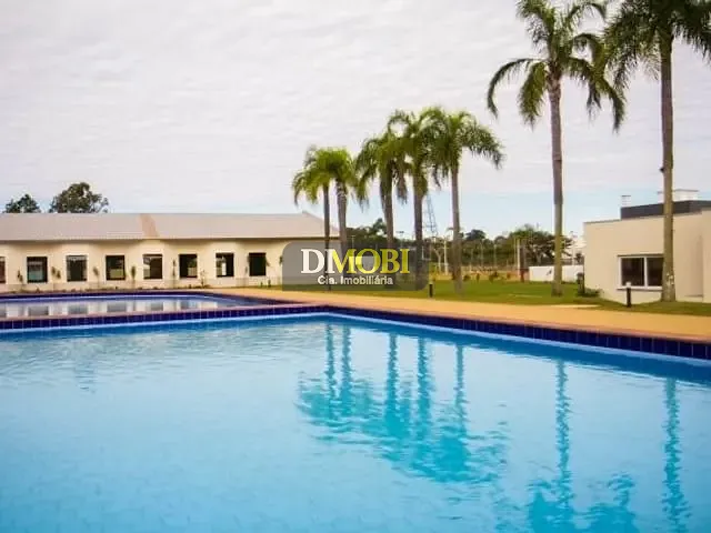 Sobrado com 160m² 4 quartos e 2 banheiros, à venda, no bairro Distrito Industrial em Cachoeirinha