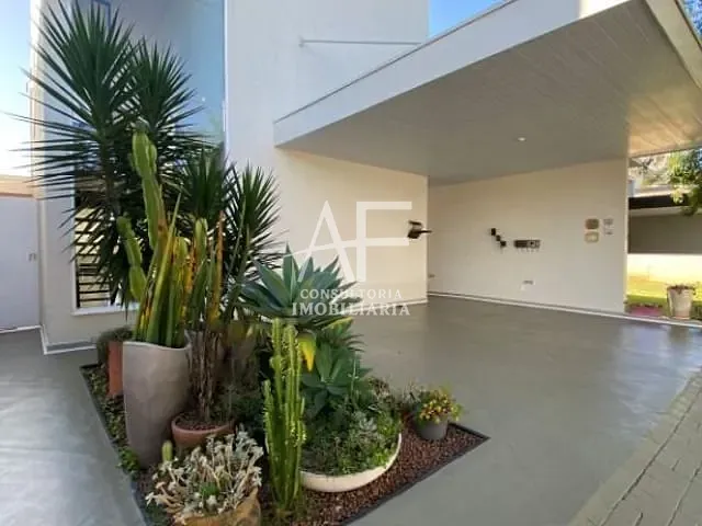 Sobrado com 250m² 3 quartos e 5 banheiros, à venda, no bairro Urbanova em São José dos Campos