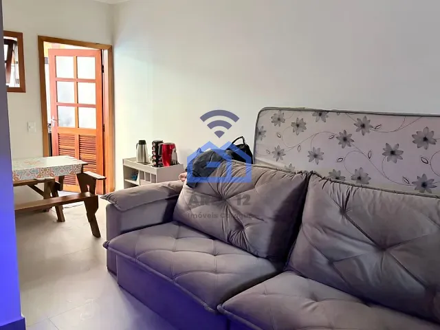 Sobrado com 65m² 2 quartos e 1 banheiro, à venda, no bairro Martim de Sá em Caraguatatuba