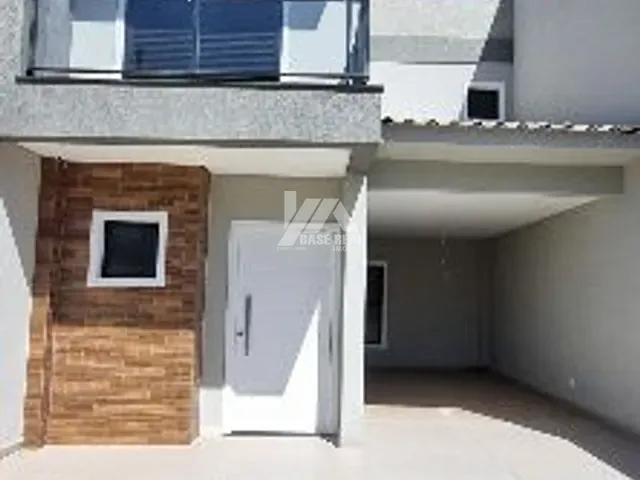 Sobrado 3 quartos e 4 banheiros, à venda, no bairro Orfãs em Ponta Grossa