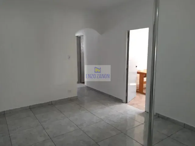 Sobrado com 240m² 5 quartos e 1 banheiro, para alugar, no bairro Campestre em Santo André