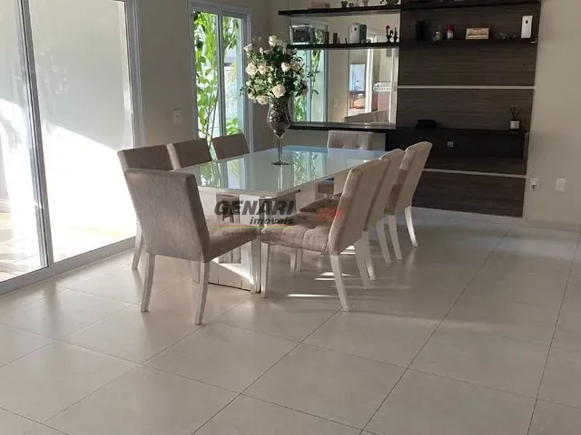 Sobrado com 496m² 4 quartos e 5 banheiros, à venda, no bairro Jardim Residencial Villa Suíça em Indaiatuba