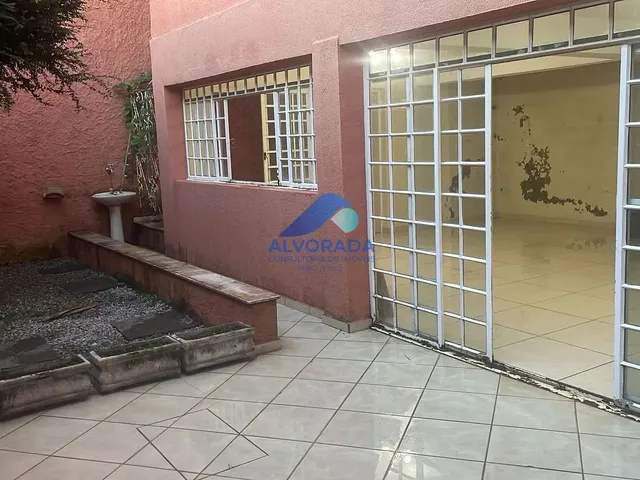 Sobrado com 250m² 3 quartos e 6 banheiros, à venda, no bairro Bosque dos Eucaliptos em São José Dos Campos