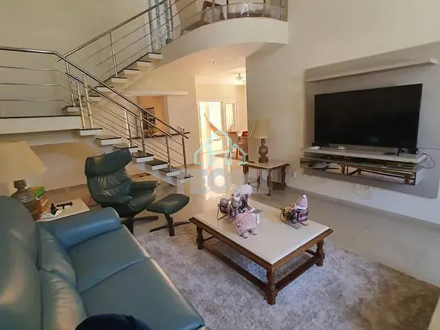 Sobrado com 260m² 3 quartos e 4 banheiros, à venda, no bairro 187 em Tremembé
