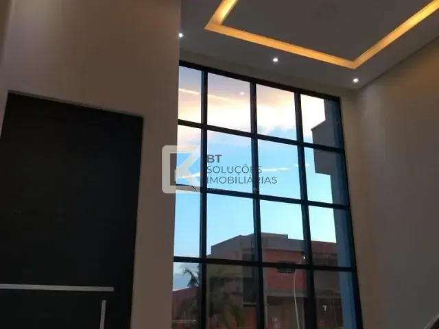Sobrado com 300m² 4 quartos e 5 banheiros, para alugar, no bairro Jardim Residencial Dona Lucilla em Indaiatuba