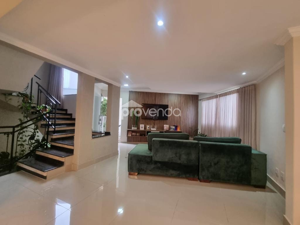 Sobrado, 5 quartos, 321 m² - Foto 4