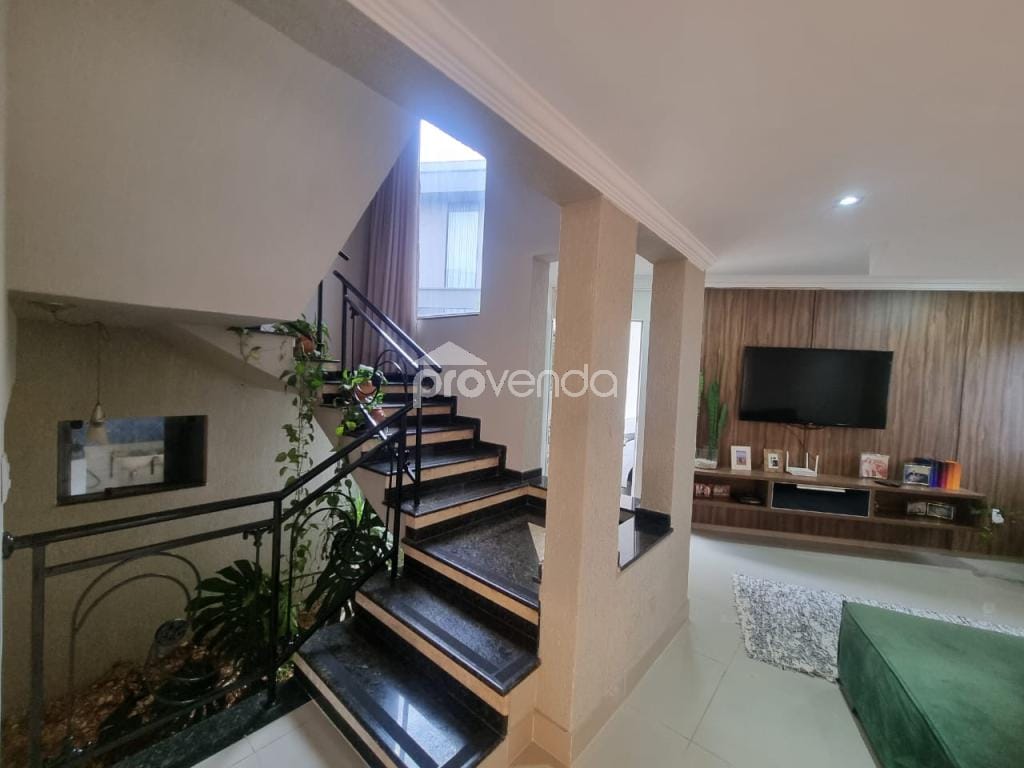 Sobrado, 5 quartos, 321 m² - Foto 5