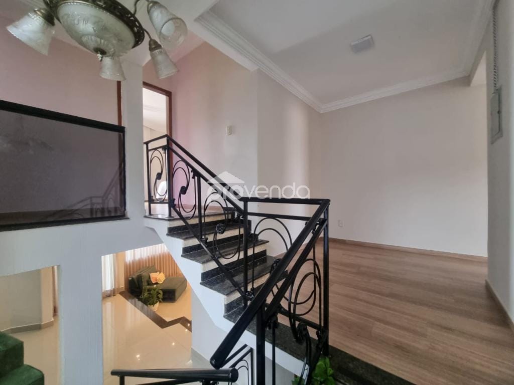 Sobrado, 5 quartos, 321 m² - Foto 6