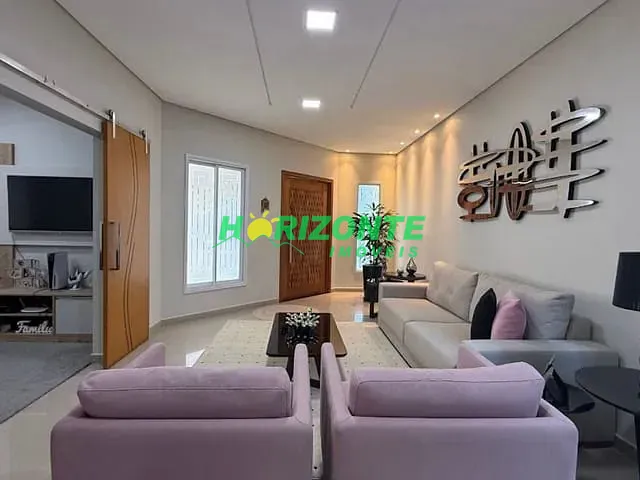 Casa com 262m² 4 quartos e 6 banheiros, à venda, no bairro Urbanova em São José dos Campos