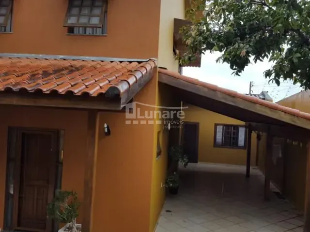 Sobrado com 420m² 3 quartos e 5 banheiros, à venda, no bairro Vila Santana em Mogi das Cruzes