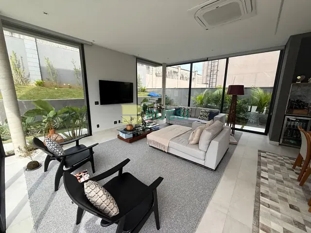 Sobrado com 515m² 5 quartos e 6 banheiros, à venda, no bairro Condomínio Residencial Alphaville I em São José dos Campos
