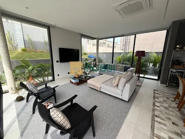 Sobrado com 515m² 5 quartos e 6 banheiros, à venda, no bairro Condomínio Residencial Alphaville I em São José dos Campos