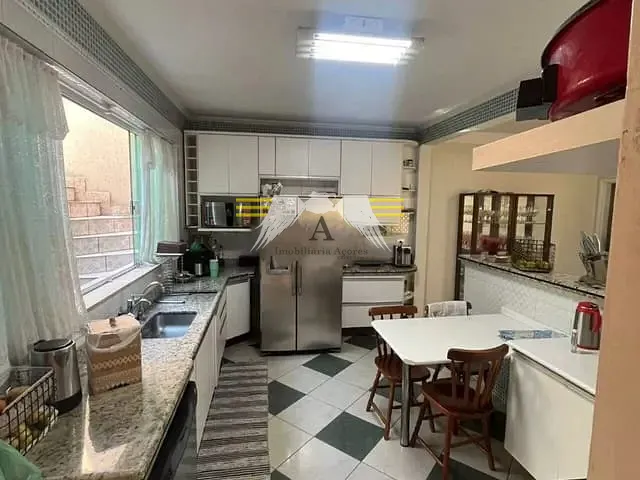 Sobrado 3 quartos e 2 banheiros, à venda, no bairro Jardim Vila Galvão em Guarulhos