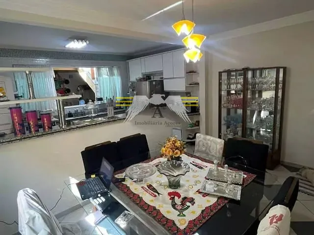 Sobrado 3 quartos e 2 banheiros, à venda, no bairro Jardim Vila Galvão em Guarulhos