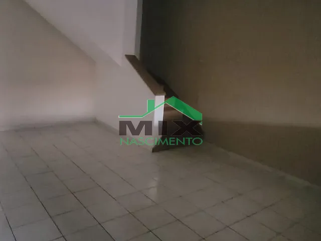 Casa com 100m² 2 quartos e 2 banheiros, para alugar, no bairro Paulicéia em São Bernardo do Campo