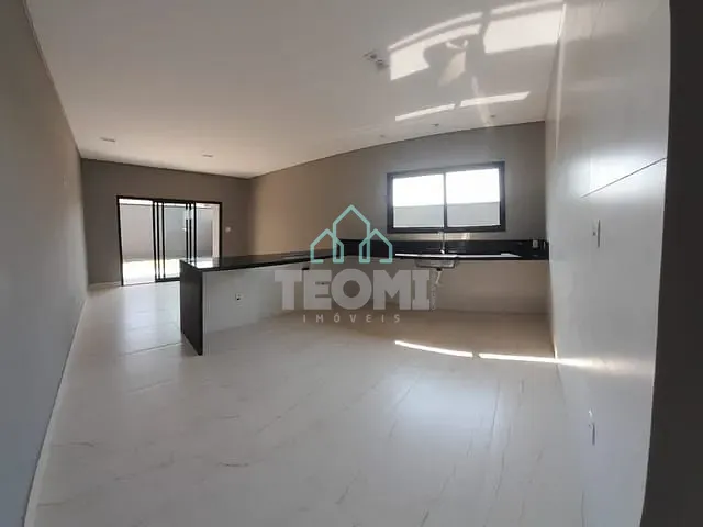Sobrado com 300m² 3 quartos e 3 banheiros, à venda, no bairro Monte Belo em Taubaté