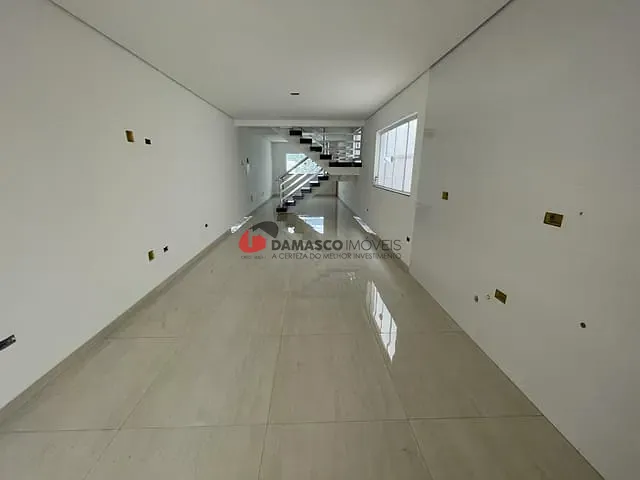 Sobrado com 162m², à venda, no bairro Vila Curuçá em Santo André