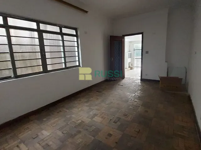 Sobrado com 118m² 5 quartos e 2 banheiros, à venda, no bairro Centro em Jacareí