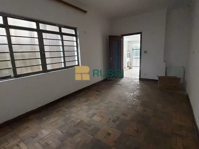 Sobrado com 118m² 5 quartos e 2 banheiros, à venda, no bairro Centro em Jacareí