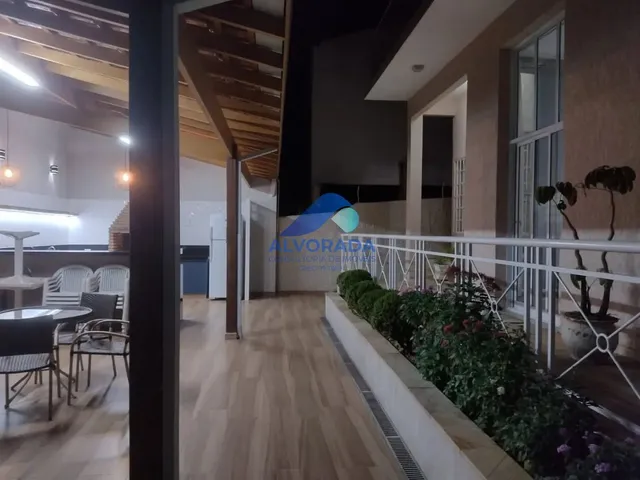 Sobrado com 10m² 5 quartos e 3 banheiros, à venda, no bairro Jardim Esplanada em São José Dos Campos
