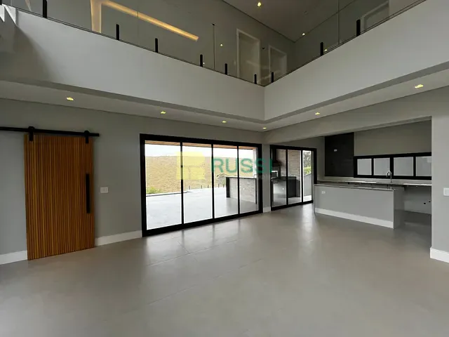 Sobrado com 480m² 4 quartos e 7 banheiros, à venda, no bairro Condomínio Residencial Alphaville II em São José dos Campos