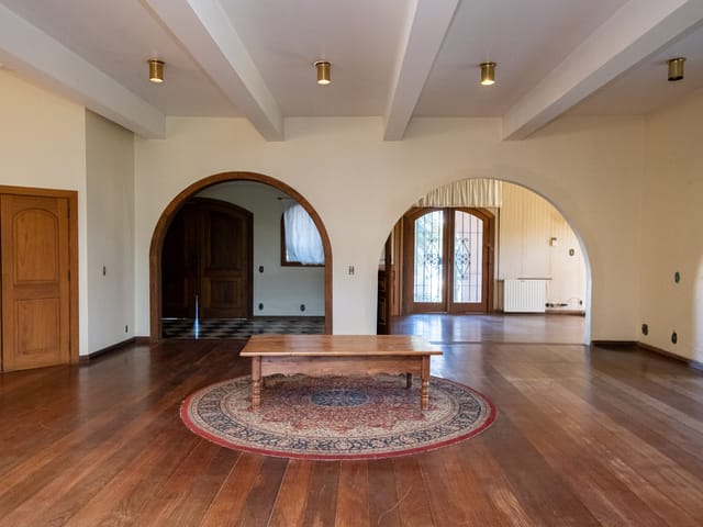 Casa com 2076m² 5 quartos e 6 banheiros, à venda ou para alugar, no bairro Centro em Pelotas