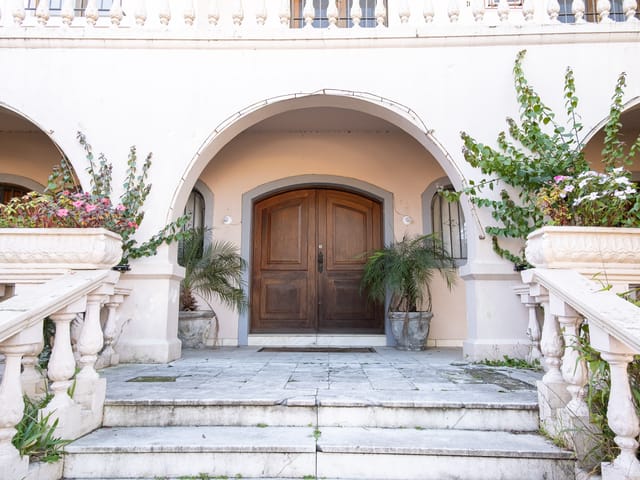 Casa com 2076m² 5 quartos e 6 banheiros, à venda ou para alugar, no bairro Centro em Pelotas