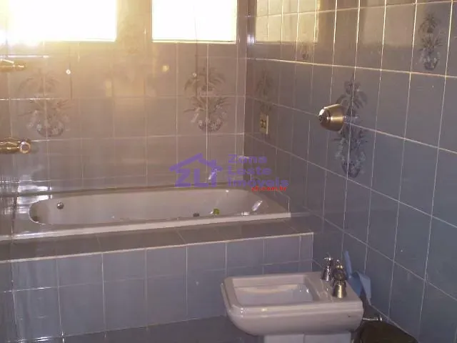 Sobrado com 288m² 4 quartos e 2 banheiros, à venda, no bairro Vila Carrão em São Paulo