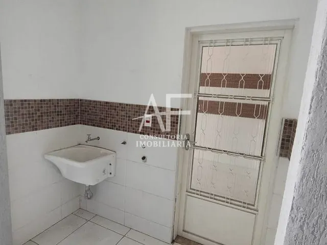 Sobrado com 125m² 2 quartos e 3 banheiros, à venda, no bairro Parque Vera Cruz em Tremembé