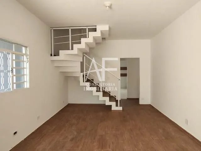 Sobrado com 125m² 2 quartos e 3 banheiros, à venda, no bairro Parque Vera Cruz em Tremembé