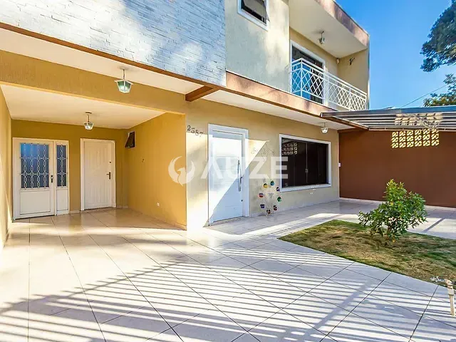 Sobrado com 340m² 4 quartos e 4 banheiros, à venda, no bairro Boqueirão em Curitiba