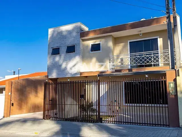 Sobrado com 340m² 4 quartos e 4 banheiros, à venda, no bairro Boqueirão em Curitiba