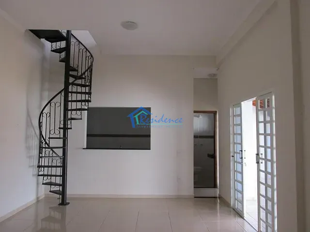 Sobrado com 250m² 1 quarto e 2 banheiros, à venda, no bairro Residencial Monte Verde em Indaiatuba