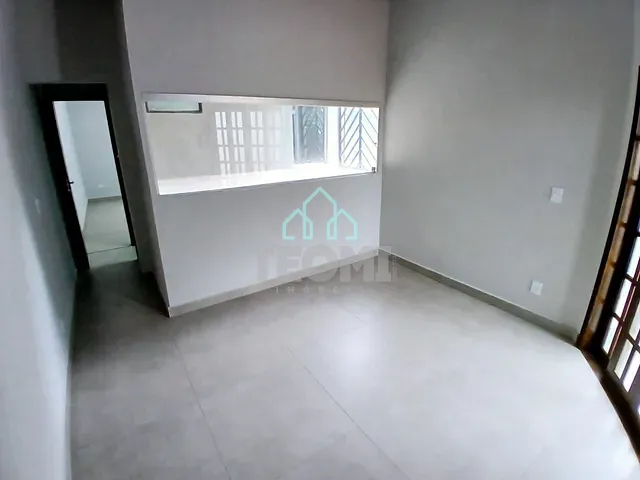 Sobrado com 125m² 3 quartos e 2 banheiros, à venda, no bairro Granja Daniel em Taubaté