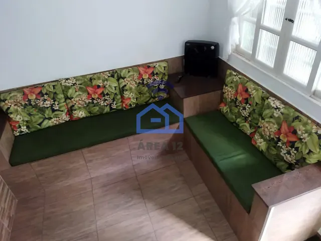Sobrado com 55m² 2 quartos e 1 banheiro, à venda, no bairro Martim de Sá em Caraguatatuba
