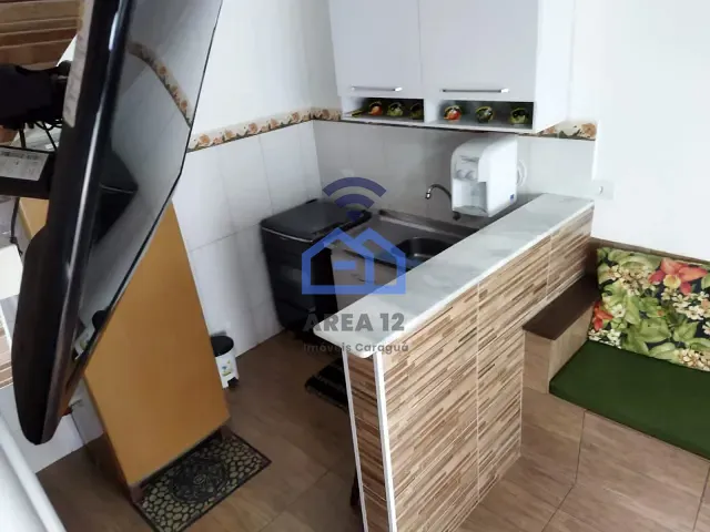 Sobrado com 55m² 2 quartos e 1 banheiro, à venda, no bairro Martim de Sá em Caraguatatuba