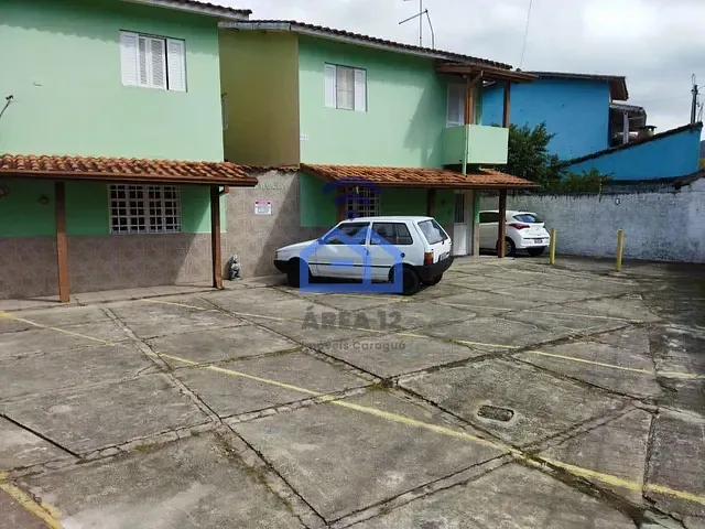 Sobrado com 55m² 2 quartos e 1 banheiro, à venda, no bairro Martim de Sá em Caraguatatuba