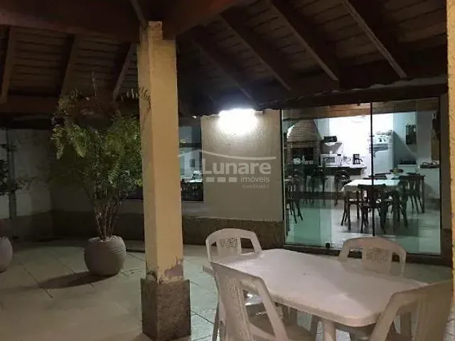 Sobrado com 577m² 3 quartos e 4 banheiros, à venda, no bairro Vila Oliveira em Mogi das Cruzes
