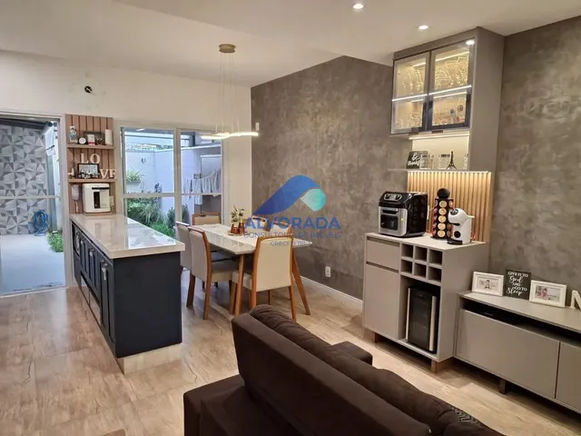 Sobrado com 10m² 3 quartos e 3 banheiros, à venda, no bairro Urbanova em São José Dos Campos