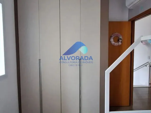 Sobrado com 10m² 3 quartos e 3 banheiros, à venda, no bairro Urbanova em São José Dos Campos