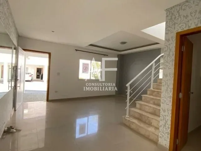 Sobrado com 140m² 2 quartos e 3 banheiros, à venda, no bairro Vila Areao em Taubaté